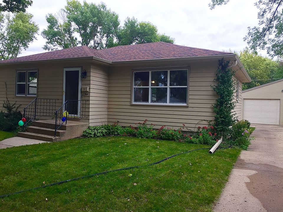 1st image of 1015 Ontario St