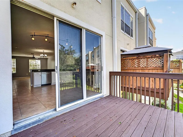 3186 Bayshore Oaks Dr — Photo 36
