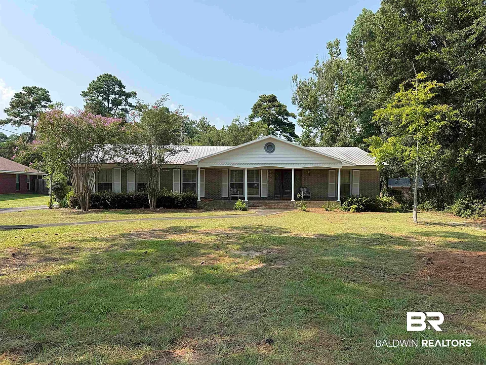 110 Patrician Dr