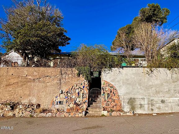 2nd image of 132 OPERA Drive