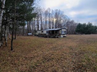 1525 N Hemlock Ave, Harrison, MI 48625
