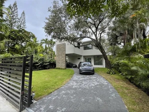 3841 Kumquat Ave, Miami, FL 33133