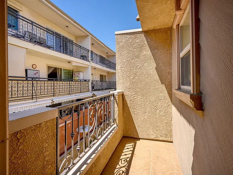 345 W Loraine St #3 — Photo 17