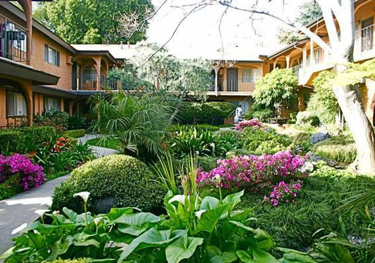 096 - Villa Las Flores — Photo 1