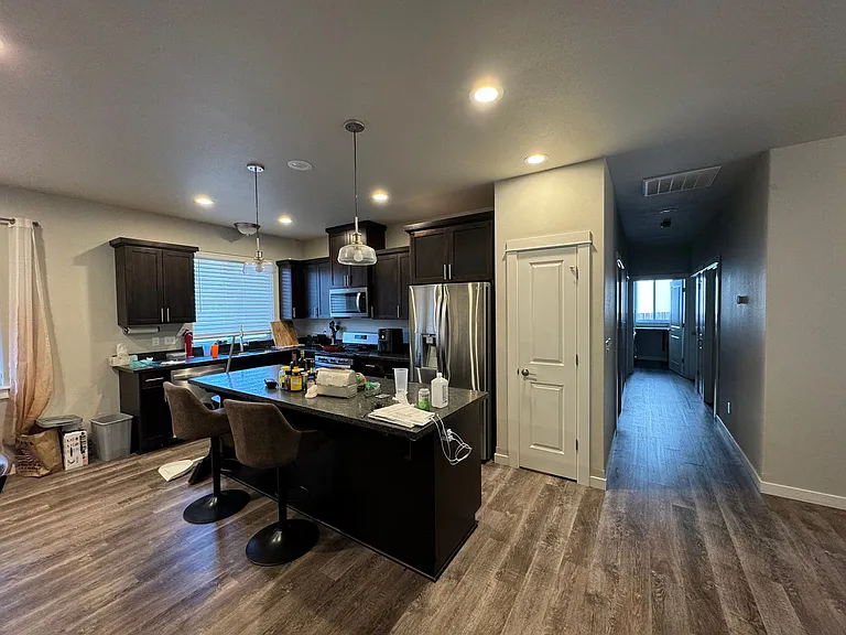 654 N View Dr — Photo 6