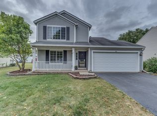 616 Fairview Ln, South Elgin, IL 60177