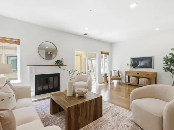 969 La Mesa Ter Unit G, Sunnyvale, CA 94086