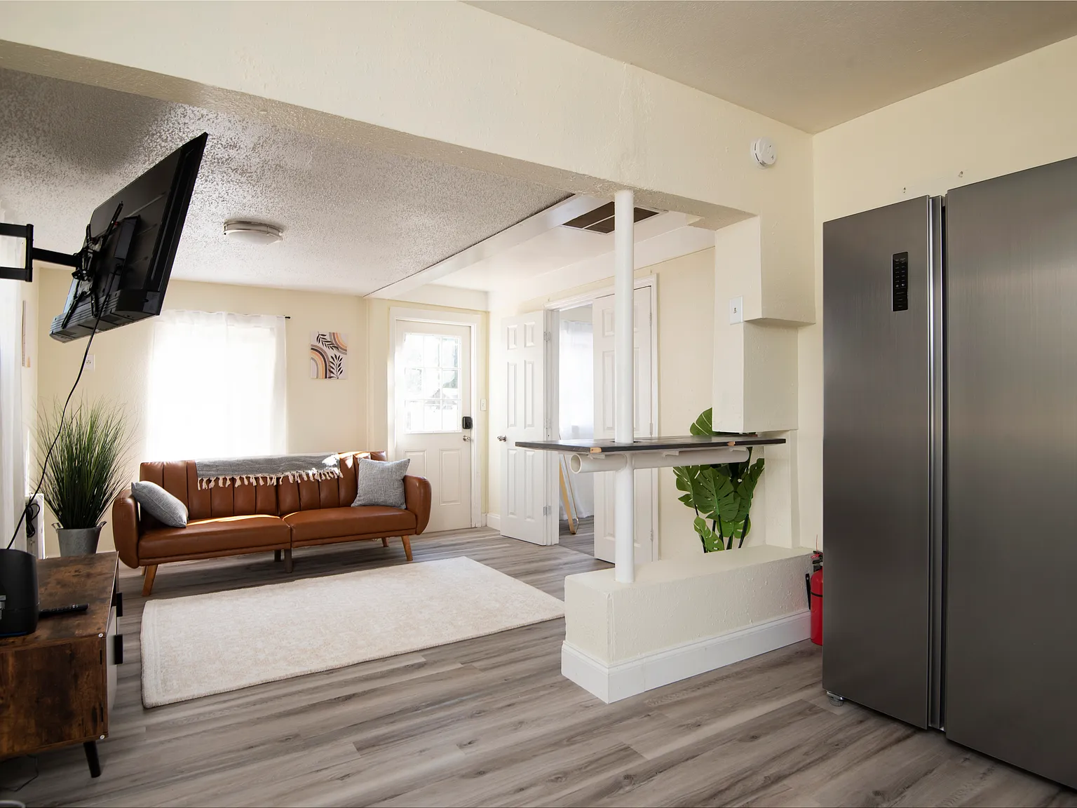 1 bed, $3,864 — Photo 1