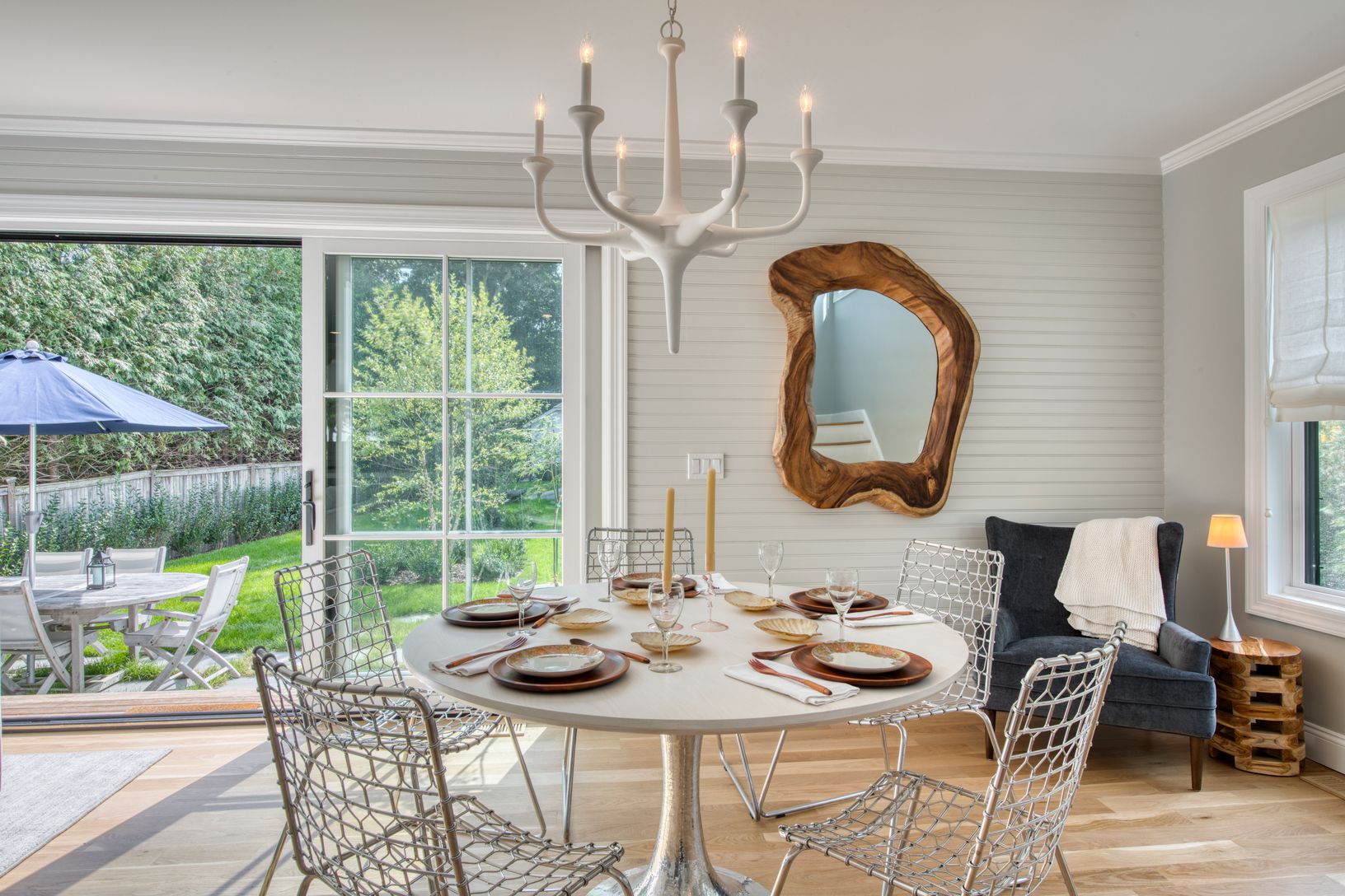  Dinning Area