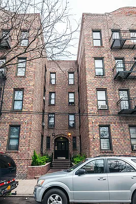 Rented by Nooklyn NYC LLC | media 33
