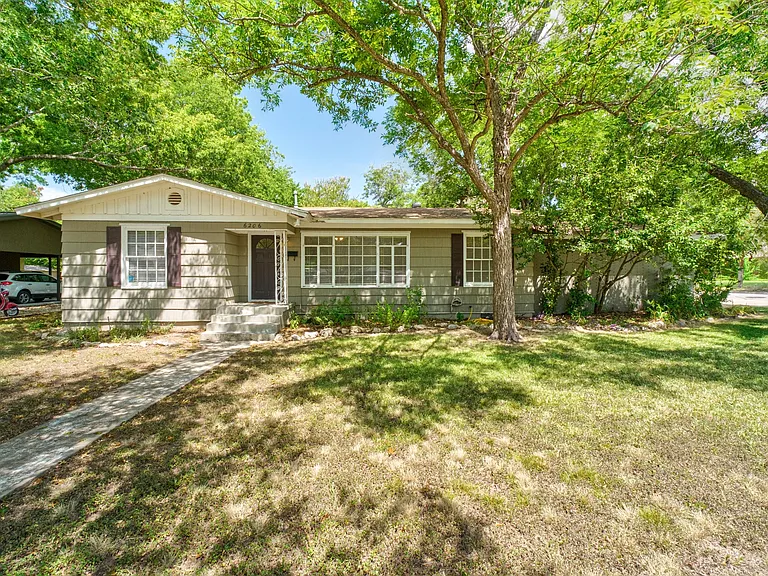 6206 Nasco Dr — Photo 2