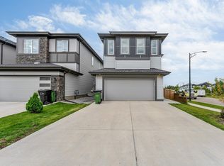 3404 Checknita Ter SW, Edmonton, AB T6W4H6