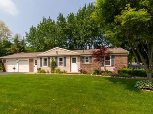 226 Bowerman Rd, Farmington, NY 14425