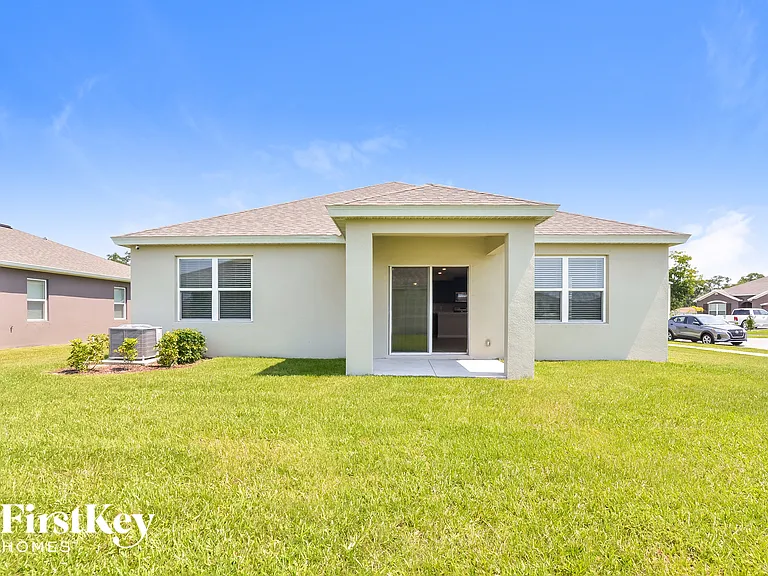 545 Sorrento Dr — Photo 15
