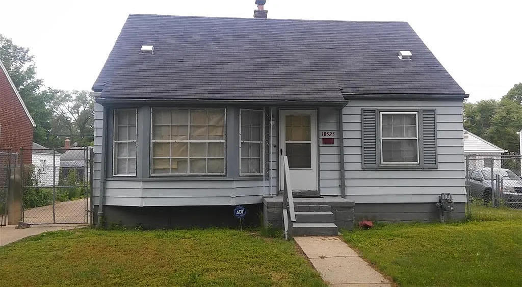 3 bed, 1120 sqft, $1,400 — Photo 1