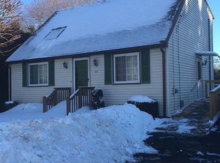 40 Scituate Ave, Cranston, RI 02921