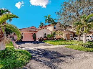 1970 NW 190th Ave, Pembroke Pines, FL 33029