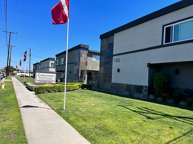 Candlewood Apartments — Photo 19