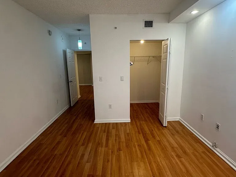 17150 N Bay Rd #2620 — Photo 29