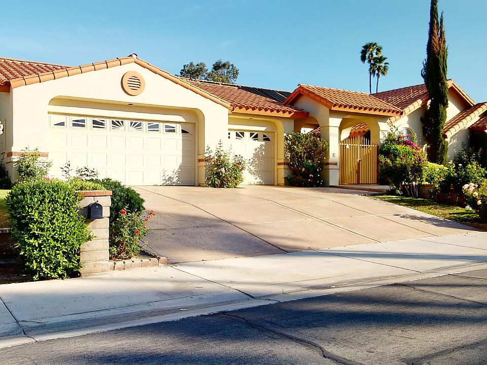 2nd image of 43840 Chapelton Dr