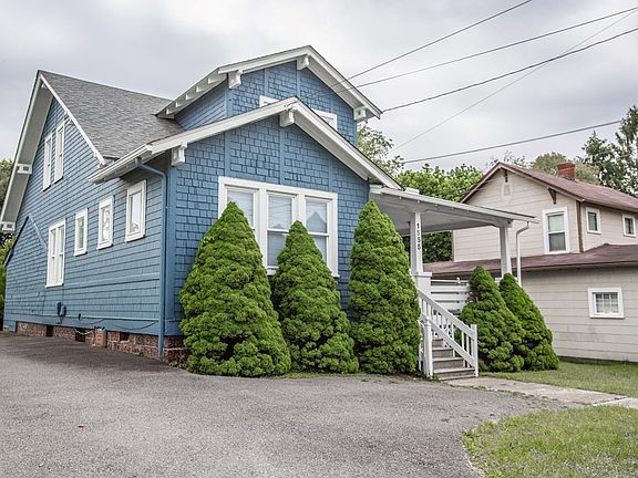 3rd image of 1555 Harper Rd