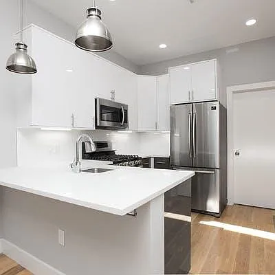 29 W 8th St #9 — Photo 4