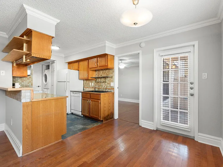 2750 Holly Hall St #901 — Photo 12