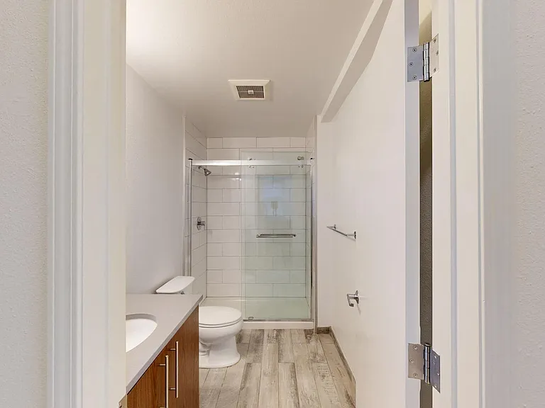 540 Leavenworth Street — Photo 39