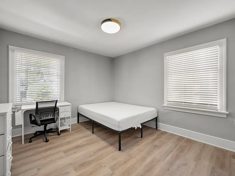 4525 5th Ave NE #U — Photo 17