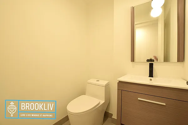 Rented by null | media 58