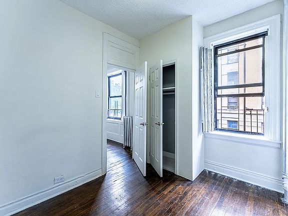 4th image of 524 W 169th St APT 23