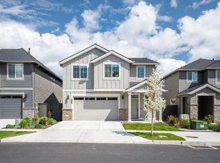 20752 SE Iron Horse Ln, Bend, OR 97702