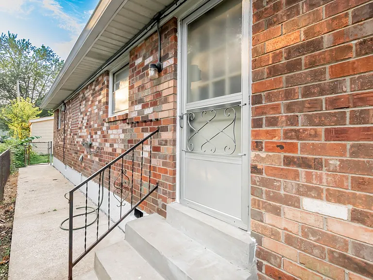 3775 Wheeler Ave — Photo 4