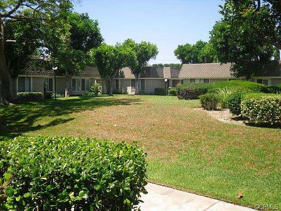 3rd image of 2153 W Banbury Cir
