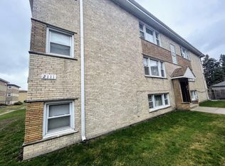 2111 135th Pl APT 3, Blue Island, IL 60406