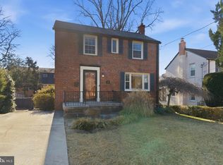 904 Dennis Ave, Silver Spring, MD 20901