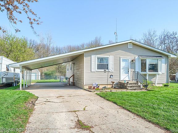 2nd image of 5477 Hopkins Rd