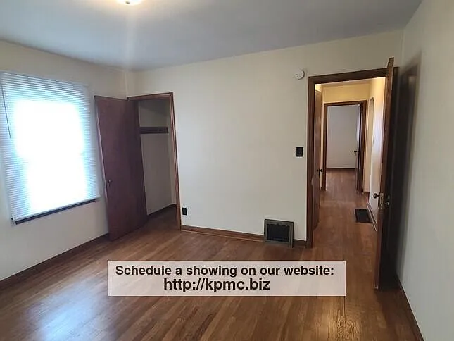 2937 Oaklawn St — Photo 10
