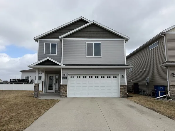 928 41st Ave S, Moorhead, MN 56560