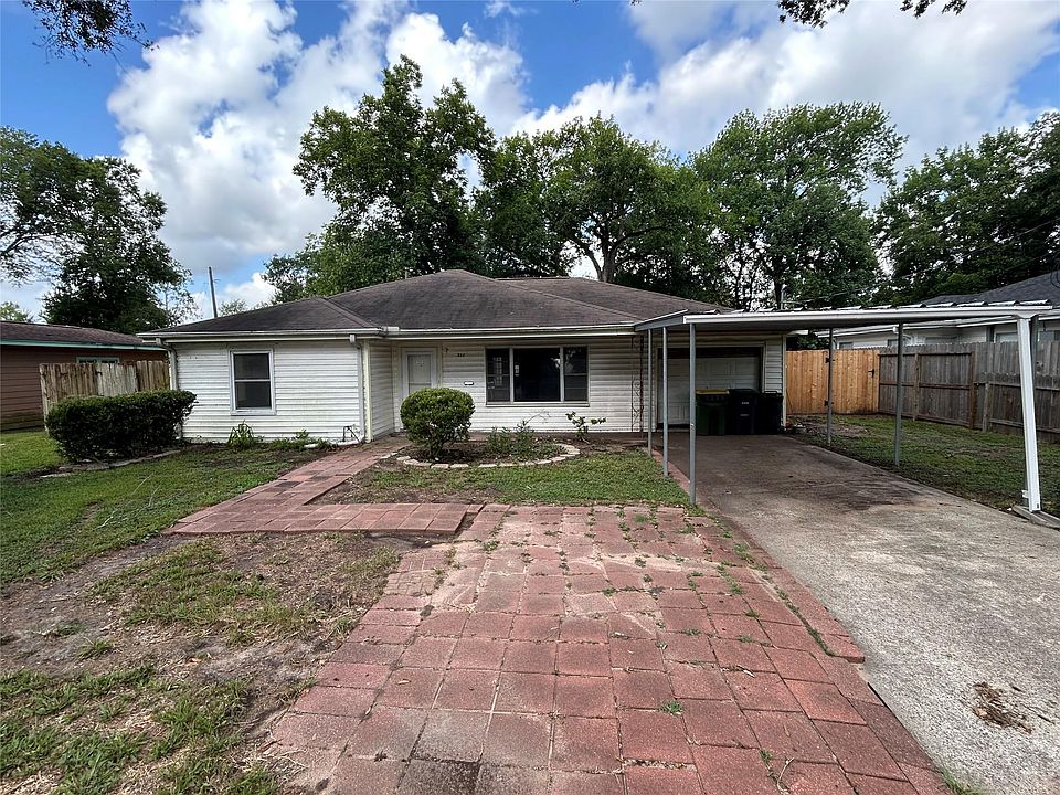 1st image of 210 Baker Dr
