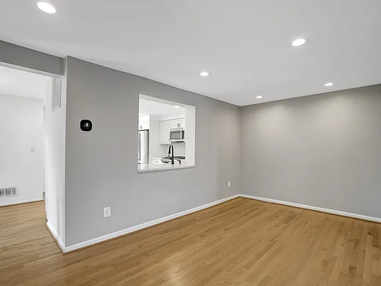 6063 Hydrangea Dr — Photo 11