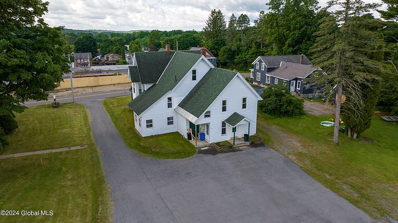 3rd image of 26 W Main Street