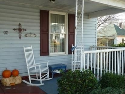 5th image of 10 East St