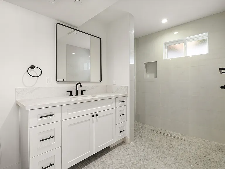 5351 Virginia Ave — Photo 17