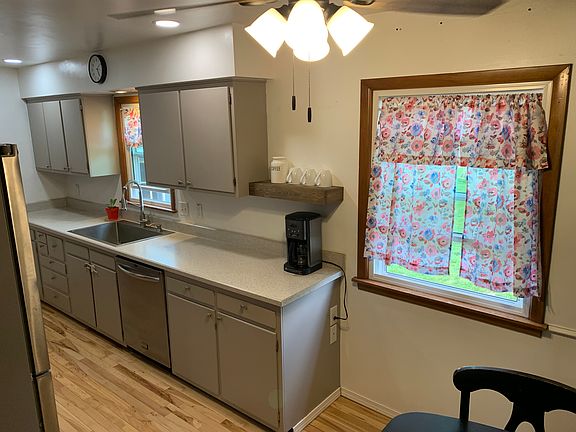 Dining/Kitchen