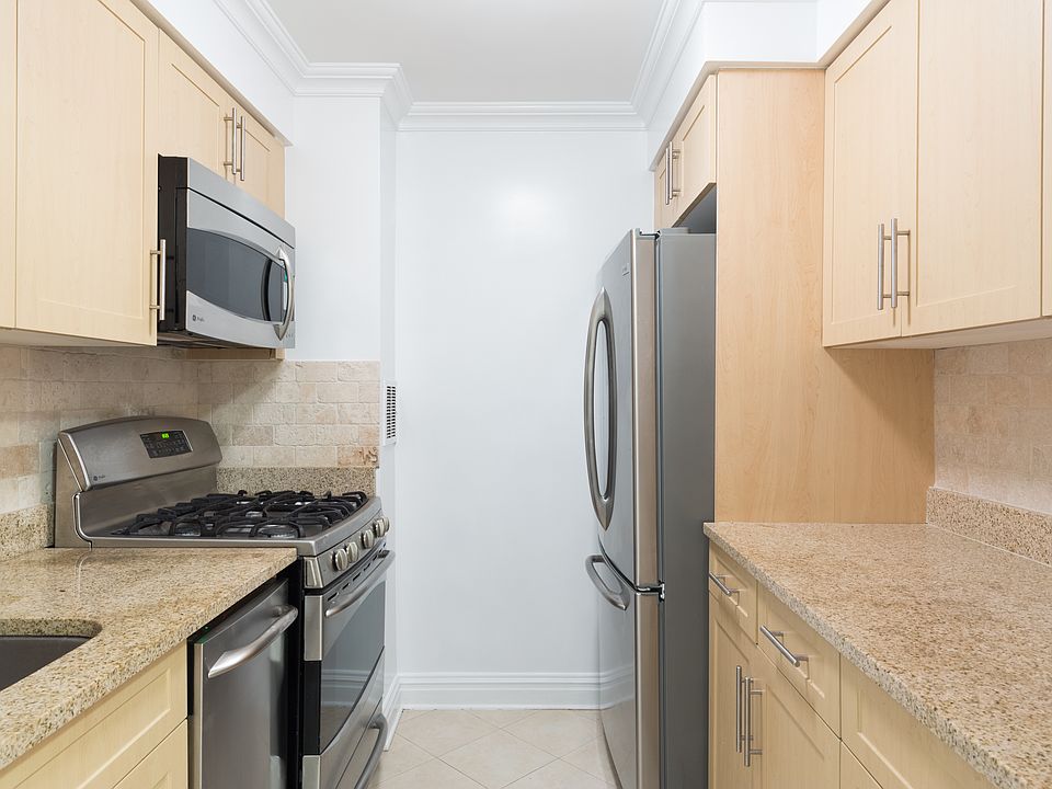 1st image of 210 W 89th St APT 4F