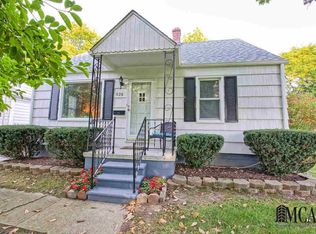 926 Jerome St, Monroe, MI 48161