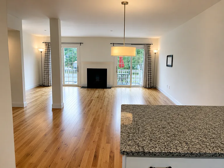 20 Dumaine Ave #D — Photo 3