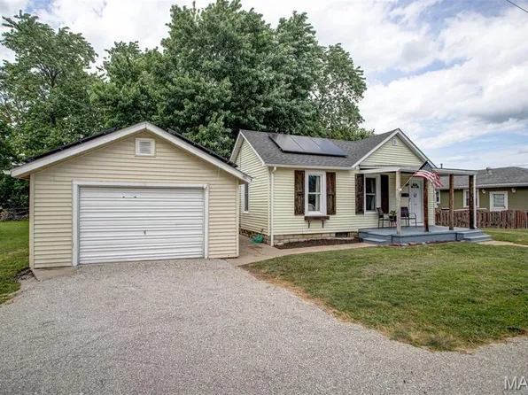 709 1st St, Jerseyville, IL 62052