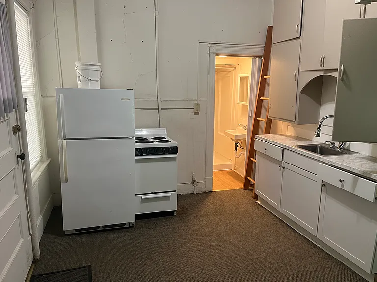 209 Church St #4 — Photo 2